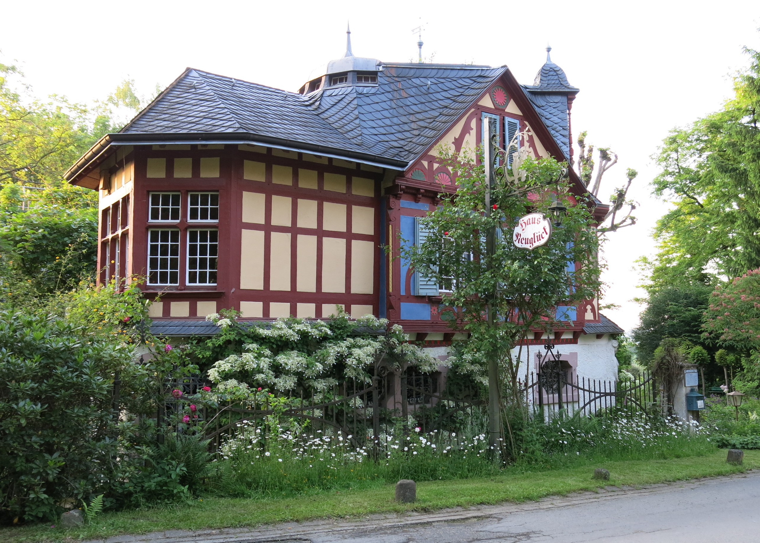 Haus Neuglück in Königswinter